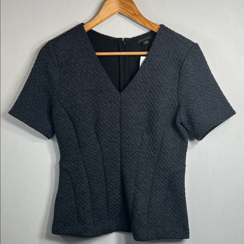 Ann Taylor Gray Knit Short Sleeve Peplum Sweater Top size S NWT